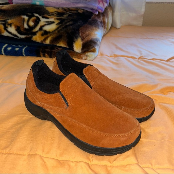 L.L. Bean Women's Comfort Moc Slip-On Burnt Orange Suede Leather - Picture 1 of 6